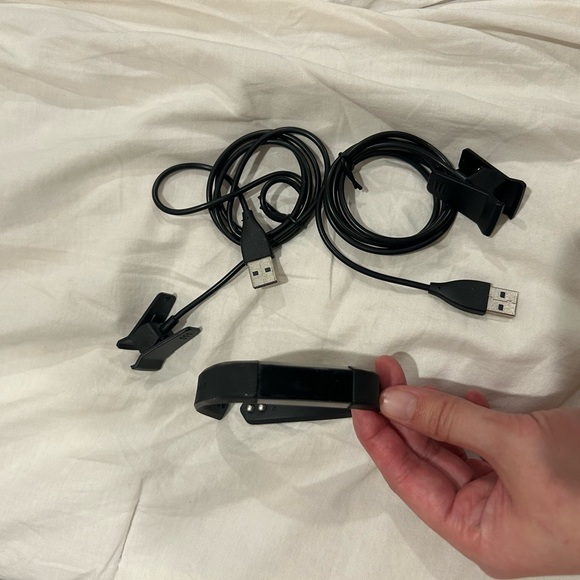 Black Fitbit Alta - Picture 3 of 6